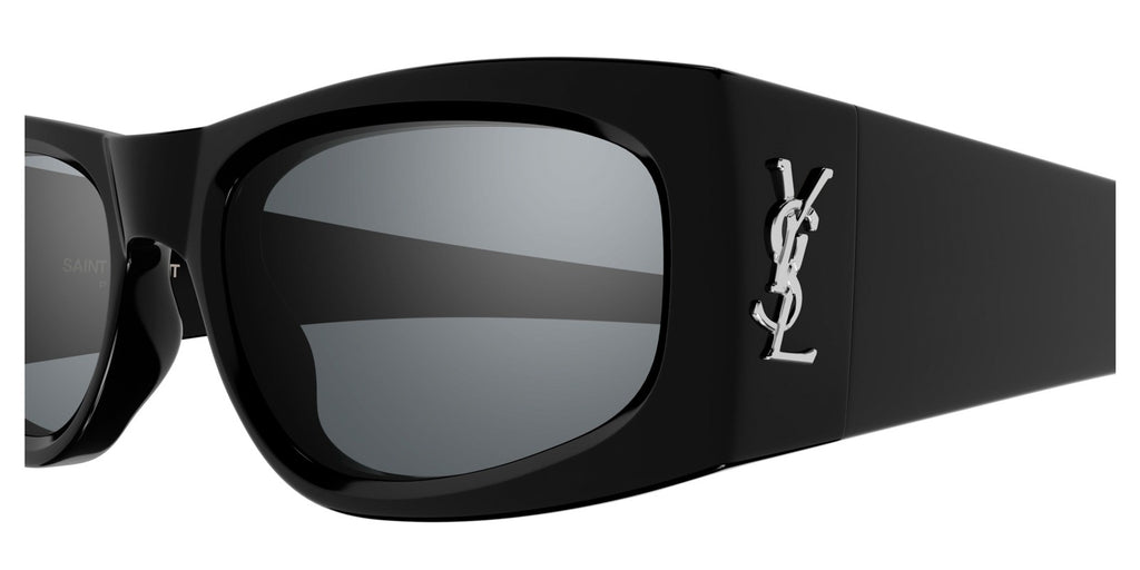 Saint Laurent M140 002
